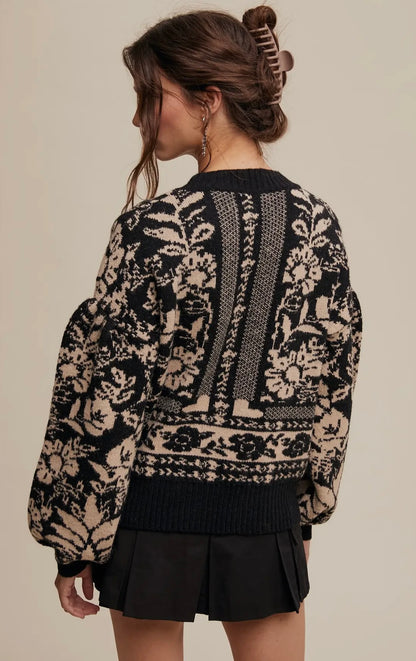 FLOWER PATTERN KNIT SWEATER